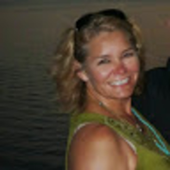 Meet your Posher, Dianne - Picture 1 of 1